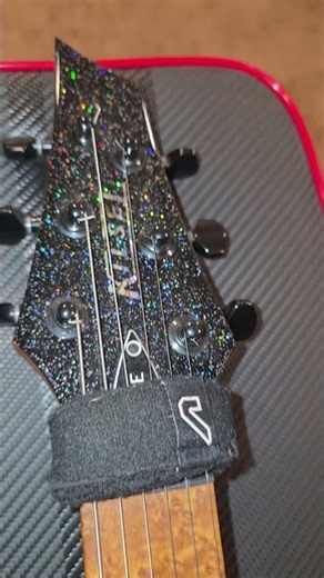 Kiesel Does AMAZING Rainbow Sparkles ‪@KieselGuitarsTV‬ #guitar #sparkle