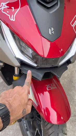 Hero xoom 125 front winglet installation mod #hero #xoom125 #scooter #mod #thebrandedartist #xoom