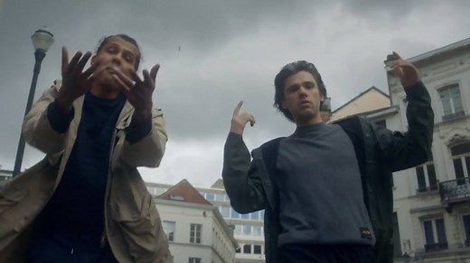 Il fait beau! Il fait beau! OrelSan et Stromae font la pluie et le beau temps dans leur clip évènement ☀️🌨http://vevo.ly/f2a332 | Vevo