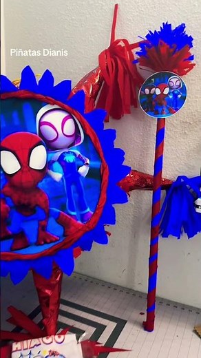 Piñata redonda temática del hombre araña #electronicmusic #piñatas #piñata #manualidades ￼