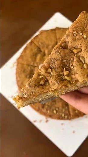 🥕 Make a soft & moist Carrot Walnut Cake in minutes!