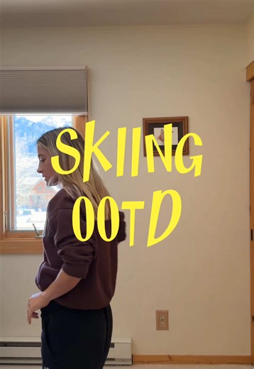 Stylish Ski Suit for a Perfect Day on the Slopes