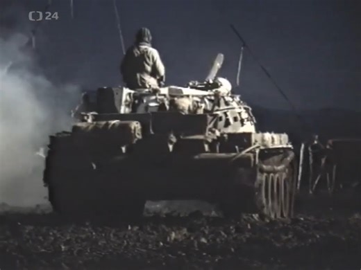 Navzdory počasí 1985 #hbhistory #cestyasny #historyczech #history #photo #old #castle #historical #historyfacts #historytime #mystery #mysterious #dark #facts #science #scary #space #conspiracytheory #world #paranormal #nature #magical #travel #photography #videos Sleduj: History Magazin - www.hbhistory.cz Sleduj: ENG Czech History - www.historyczech.cz Sleduj: Travel Magazin - www.cestyasny.cz Sleduj: Instagram - www.instagram.com/hbhistory Sleduj: YouTube - www.youtube.com/c/HBhistory Sleduj: 