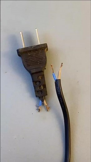 ¡Repara un cable roto en minutos con este increíble truco #TrucoCasero #RepararCable #CableRoto