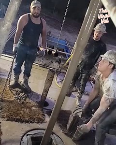 2.9M views · 4.1K reactions | Oil drilling is a complex process that requires a team of skilled professionals to operate ‍ | The Viral Vid | Facebook