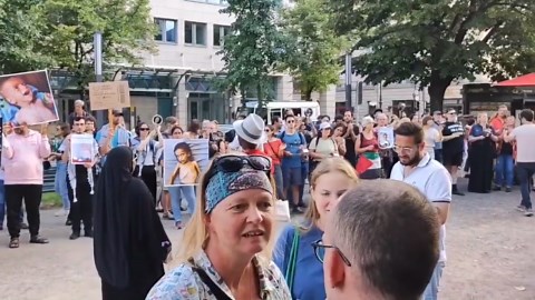 Germany: Protest in Berlin, Demanding End to Gaza Hunger Amid Bombardment