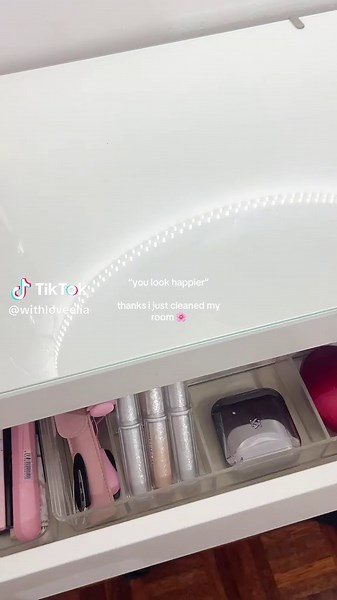 Room Organization Tips for a Happier Space