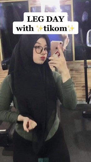 Leg Day Workout with Tikom