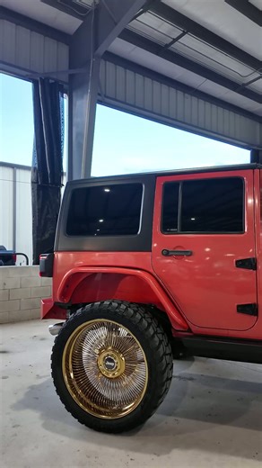 Jeep on gold 26" offroad Forgiatos