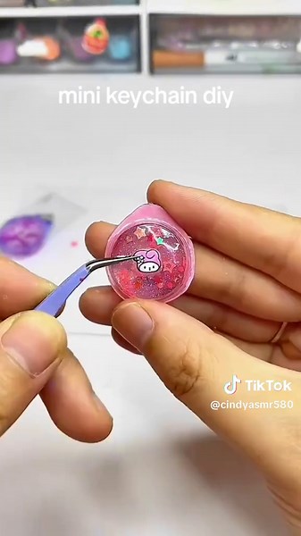 Mini Keychain DIY Craft Ideas for Handmade Gifts
