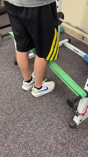 17K views · 83 reactions | This is a band assisted knee extension exercise for patients who had a total knee replacement and struggle to straighten your knee after surgery. ... #totalkneereplacement | Total Therapy Solutions: Physical Therapy | Facebook