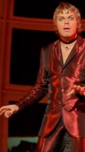 Eddie Izzard on Reels