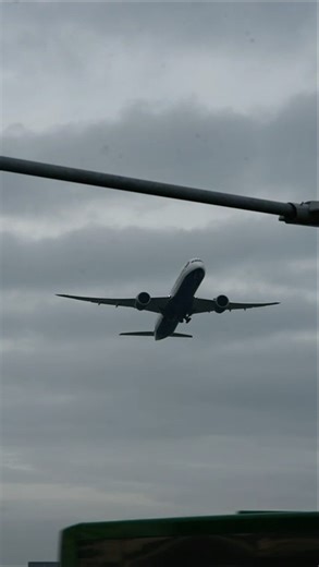 British Airways 787-10 - Long-Haul Climb-Out from Heathrow to Lagos 🌍