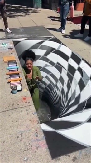 This illusion had everyone fooled😆Too real to even step on…Brain screamed danger’ but it’s just art😆