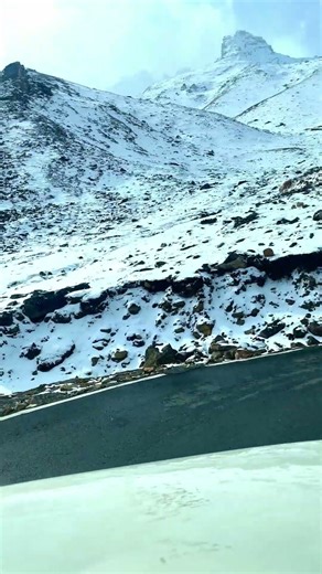 Mountains are my escape, my reset button #travel #roadtripindia #snow #youtubeshorts #ytshorts#pahad