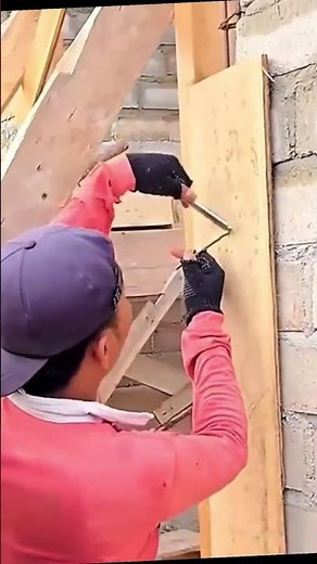 Discover How a Builder Safely Fixes Unstable Column Formwork