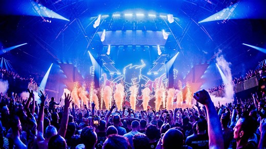 170K views · 3.7K reactions | A Hardcore’s icon, caught in full destruction mode. Check the full Thunderdome 2024 set by Lenny Dee now via https://bit.ly/TD24-Lenny-Dee | Thunderdome | Facebook