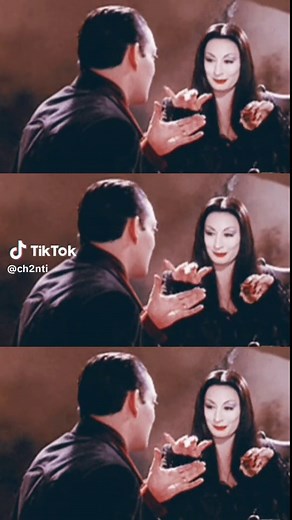 Exploring the Tim Burton Aesthetic in Film