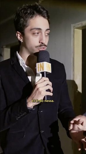 OS FANTASMAS AINDA ESTÃO SE ESCONDENDO