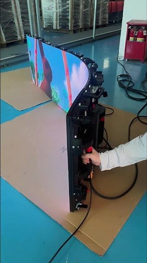 AU-50 Curved LED Display: ±22.5° Bendable Brilliance! Transform stages, churches & events.