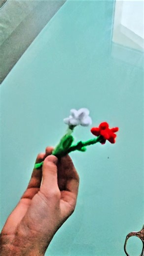How to Make Easy Pipe Cleaner Flower Craft ✨#diy #flower