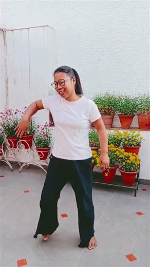 Shake body #dance # bail#tiktok #tutorial #viralshort #shots #fypシ #viral #shortsviral