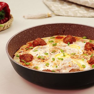 Amazing and Delicious Shakshuka Recipe for this weekend to try out in Brunch. We gave a twist by adding K&N's Kofta to get an overwhelming taste. Try out this Shakshuka and share your experience with us. Written Recipe: https://youtu.be/673dCZYXeNs #SooperChef #Shakshuka #Kandns #KandNsKofta | SuperChef