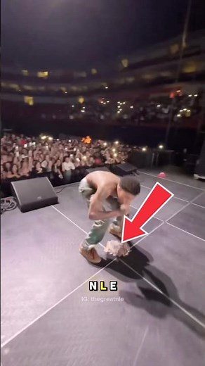 NLE Choppa's Insane Stage Energy... Too Much or Pure Entertainment? 🔥🎤 #shorts