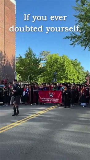 What is it like to graduate from Harvard University? 🎓