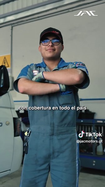 ✨ Elegancia que impone, espacio que sorprende. Con la JAC JS8 cada viaje se convierte en una experiencia premium. ✅ 3 filas de asientos para un total de 7 personas ✅ Pantalla multimedia ✅ Tecnología avanzada y diseño imponente Descúbrela y eleva tu manera de conducir. 📍 Cotiza o realiza tu test drive al 2491-6040. #JACJS8 #SUVPremium #EspacioInteligente #DiseñoConEstilo