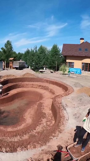 Building a Backyard Pond: Step-by-Step Guide