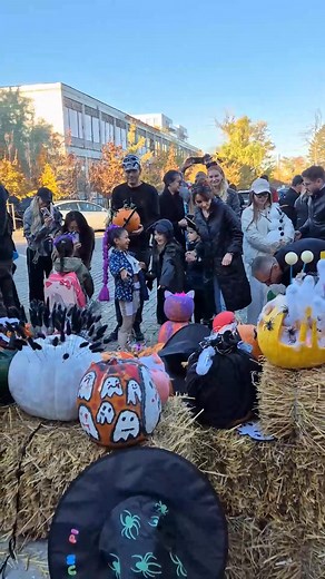 🎃 Happy Halloween from CSB! 👻 Today was filled with spooky fun and creative costumes as we celebrated Halloween across campus! From our festive pumpkin patch at the school gates to the incredible costumes worn by students and staff, it was a day full of laughter and school spirit. This celebration grows bigger and more exciting each year, and we’re so proud of the creativity and enthusiasm shown by our students, staff, and parents alike. What a fantastic way to bring our community together! #P