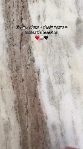 Custom volleyball keychains for your favorite player 🏐✨ I personalize each one with their name and team colors — the perfect little gift for athletes, coaches, or the whole squad! I can also create these for any sport. Just send me your colors and I’ll make the magic happen 💛 Ready to order? Comment VOLLEYBALL to get started! #VolleyballKeychain #CustomKeychains #VolleyballMom #VolleyballTeamGifts #TeamGifts #AthleteGifts #SportsMomLife #SportsKeychains #PersonalizedGiftIdeas #CustomSportsGift