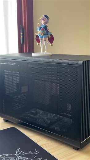 New PC Case Showcase: Minimal Gaming Setup Ideas