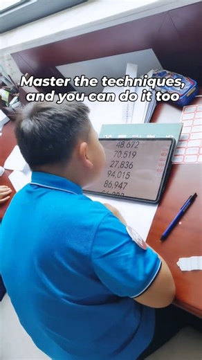 lingting on Instagram: "Through abacus mental calculation training, you can significantly improve your speed in addition, subtraction, multiplication, and division—especially for rapid calculations involving large numbers and multiple entries. Abacus mental calculation demands intense concentration, and long-term practice can enhance short-term memory and spatial reasoning skills. It is particularly beneficial for early childhood education, helping to boost learning efficiency."