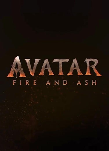 🚨|Miley Cyrus anuncia la canción original de Avatar: Fire And Ash. “Es un honor apoyar Avatar: Fuego y Ceniza con una canción original que escribí junto a Mark Ronson y Andrew Wyatt. Tras haber sido afectado personalmente por el fuego y haber sido reconstruido de las cenizas, este proyecto tiene un profundo significado para mí. Gracias, Jim, por la oportunidad de convertir esa experiencia en medicina musical. Los temas de unidad, sanación y amor de la película resuenan profundamente en mi alma,
