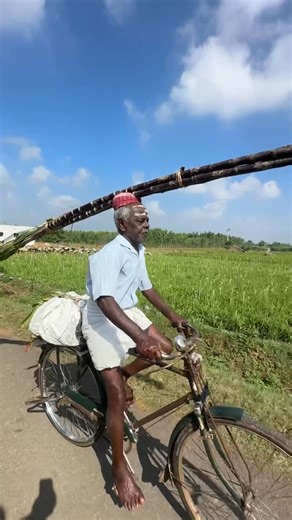 JOE 🤍 on Instagram: "Happy Pongal 💥 The Old man’s story! This is what tradition and love look like. #AppaAnbu #PongalSeer #VillagePride #Pudukkottai #RealHero TamilCulture FatherLove Tradition"