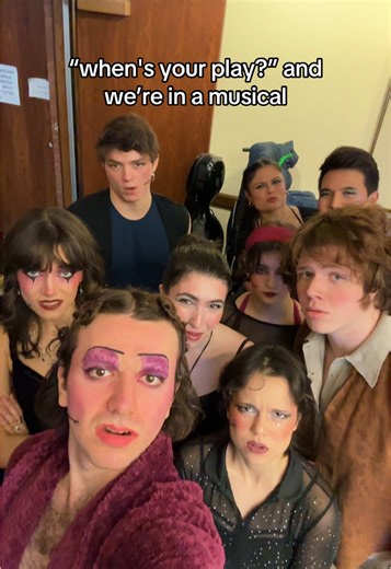 Understanding the Difference Between Plays and Musicals