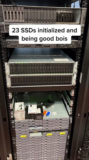 Theres just gotta be one SSD that’s slow to initialize. #ssd #storage #data #techtok #storagereview