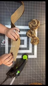 84K views · 1K reactions | Learn how to make these rosettes with a fabulous wreath on my YouTube channel ➡️ https://youtu.be/zBGml2Y7vMM | Julie's Wreath Boutique | Facebook