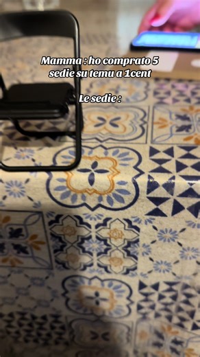 Ho comprato 5 sedie su Temu a 1 cent