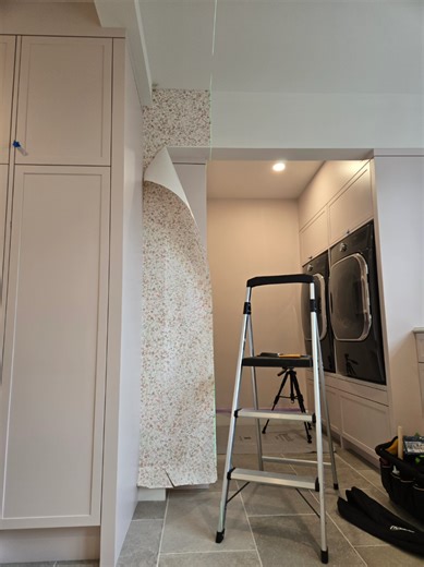 laundry room makeover! #wallpaper #wallpaperinstallation #ren