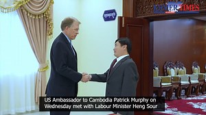 US Ambassador meets with Heng Sour to discuss productive cooperation...