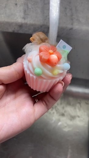 CUPCAKE SOAP?! 🧁 #satisfying #beauty #WhatsPoppin #style #soap #cupcake