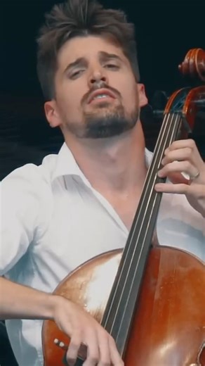 When Numb trades distortion for deep, aching cello tones. #linkinpark #numb #lukasulic