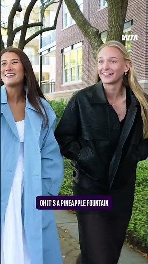 The best day in Charleston! 🫶 Ashlyn Krueger and Mia Baker spent an afternoon exploring the city