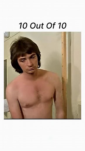 Cinetales on Instagram: "Les Bidasses en folie (1971) Type: Movie (French Classic Comedy) Genre: Comedy • Military • Slapstick Runtime: ~1h 30m Rating: Not Rated (family-friendly humor) ⸻ Overview Five goofy friends dream of becoming rock musicians, but instead of chasing fame, they end up drafted into the French army. What follows is pure chaos—mischief, pranks, and non-stop silliness as they try to survive military life while keeping their music dreams alive. ⸻ Why It’s Loved • A cult French c