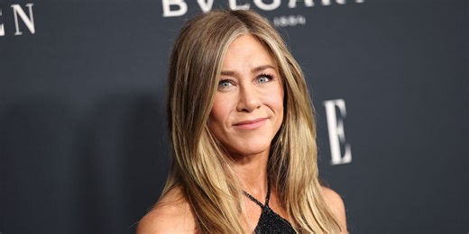 Jennifer Aniston Goes Makeup-Free for a Meaningful Tribute With the ‘Friends’ Cast