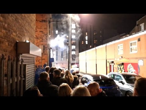 WALKING 32 LIVERPOOL O2 ACADEMY