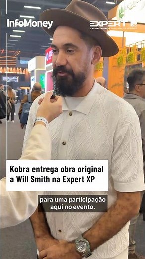 Kobra presents original artwork to Will Smith | Expert XP